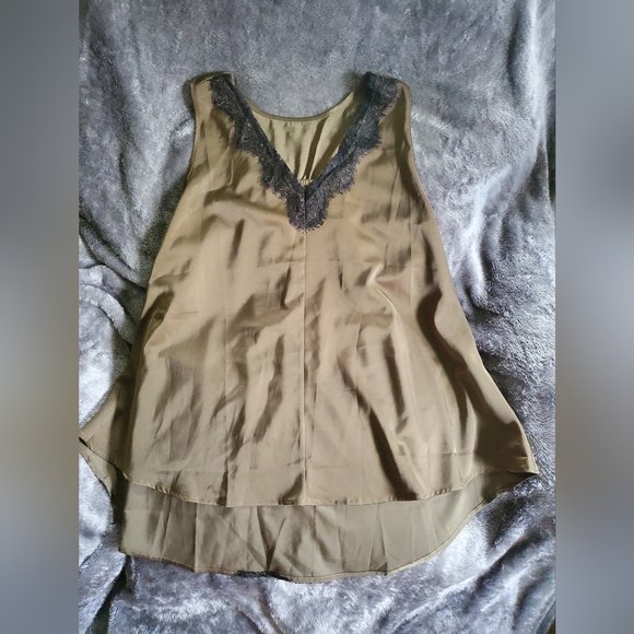 Unbranded Lace Embellished Satin Feel Sleevless Top - Picture 1 of 3